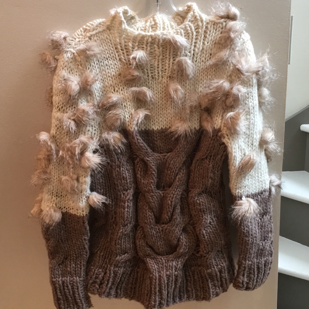 Hand knit bulky weight sweater w fur poms & cables